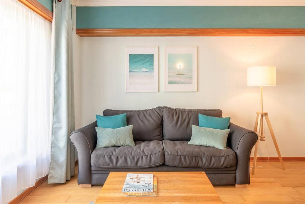 Sunny With Very Spacious Terrace Appartement