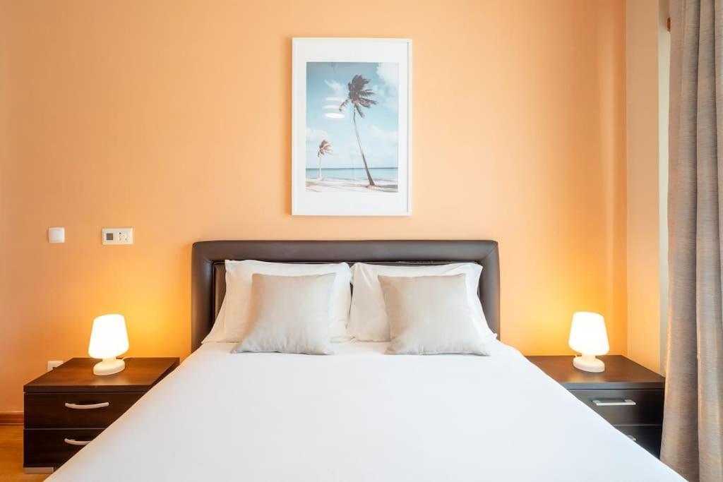 Appartement Sunny With Very Spacious Terrace Cascais